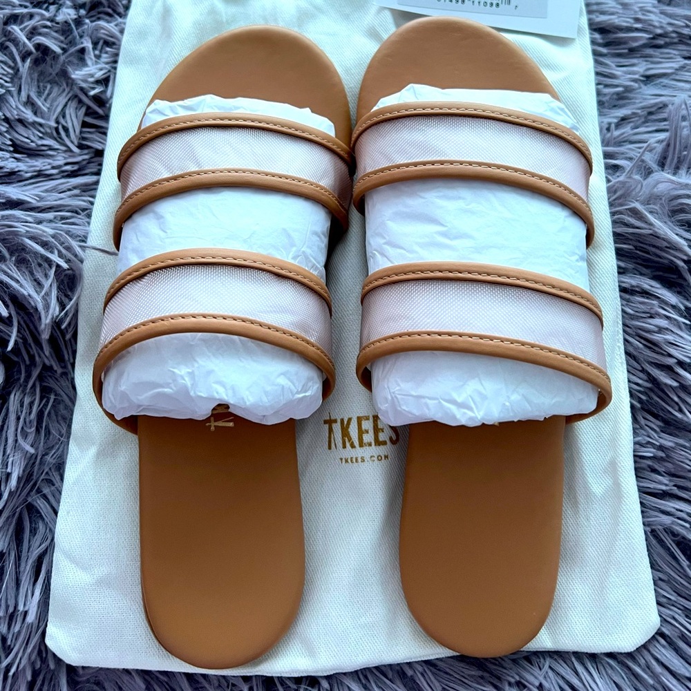 Tkees Viv Sandals NEW - Picture 4 of 8